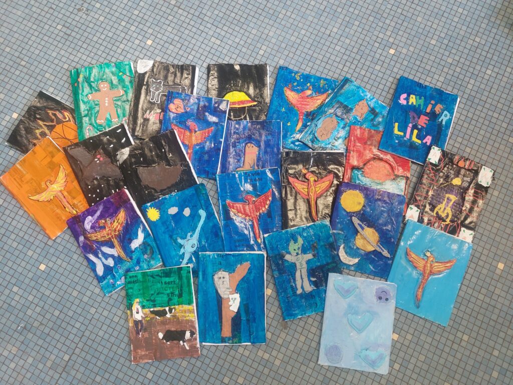 Les cahiers de dictées des Phoenix.